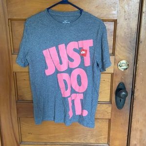 Nike tee